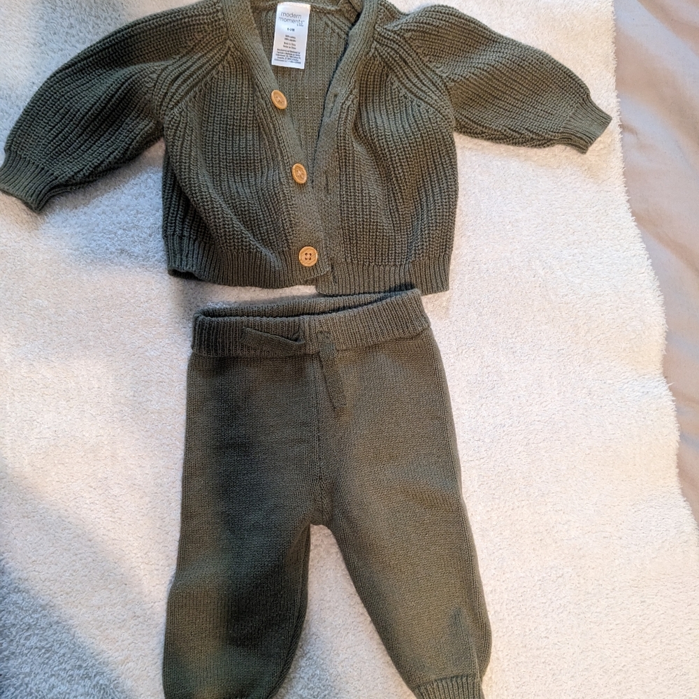 Sweater Rompers - Picture 5 of 5